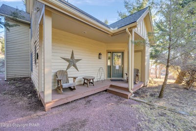 /international/us/411-hickory-drive-tannersville-pa-110099082430/