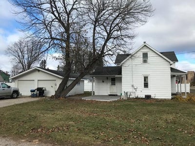 /international/us/1448-grand-avenue-schofield-wi-110103439363/