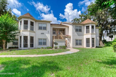 /international/us/970-n-spring-garden-avenue-deland-fl-110109054209/