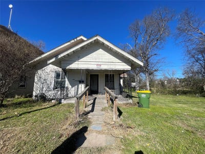 /international/us/419-coleman-street-marlin-tx-110104970518/