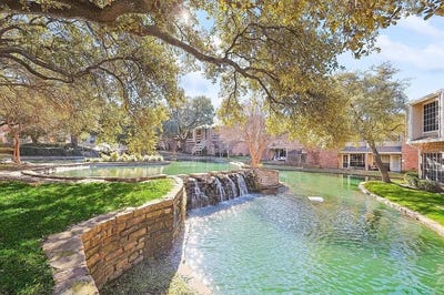 /international/us/3550-country-square-drive-carrollton-tx-110100479402/
