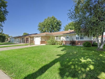 /international/us/6-ridgewood-road-elk-grove-village-il-110119658945/