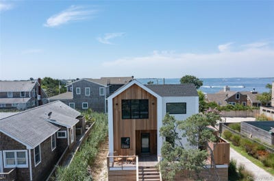 /international/us/319-wilmot-road-ocean-beach-ny-110106624356/