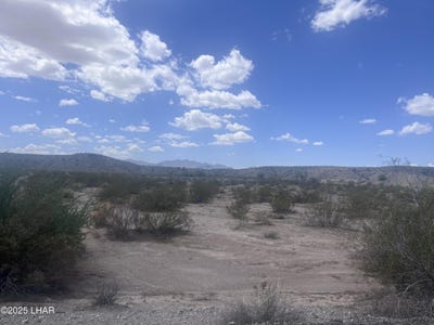 /international/us/0-frontage-rd-yucca-az-110100658252/?lang=zh-tw