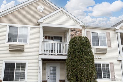 /international/us/1117-silverstone-drive-carpentersville-il-110106363985/
