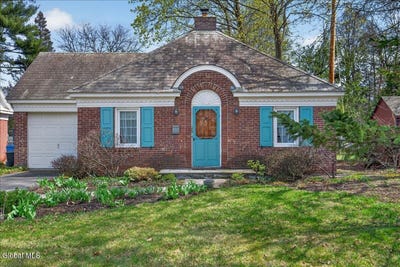 /international/us/189-milner-avenue-albany-ny-110107337510/