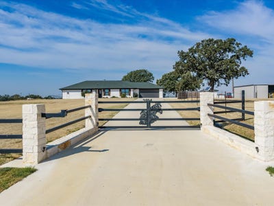 /international/us/3914-alamo-road-bowie-tx-110110336997/