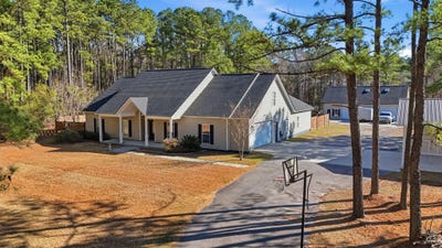 /international/us/120-intimidator-lane-moncks-corner-sc-110105840729/