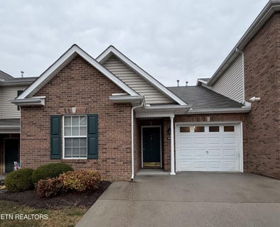 /international/us/3707-sean-grove-way-knoxville-tn-110104926955/