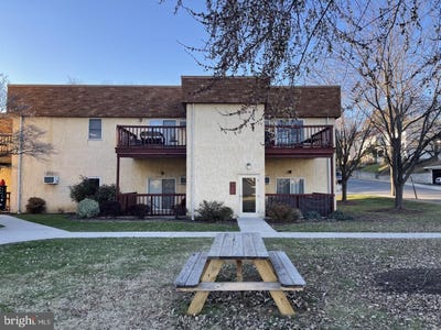/international/us/119-hamilton-avenue-waynesboro-pa-110106944848/