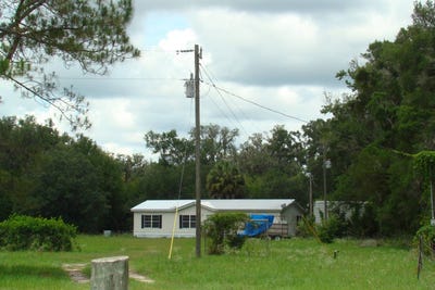 /international/us/1001-ne-82nd-ave-old-town-fl-110108426058/
