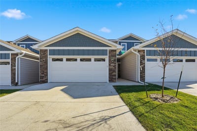 /international/us/213-nw-waverly-drive-waukee-ia-110103522017/
