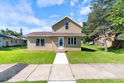 /international/us/2320-e-8th-st-superior-wi-110101259203/