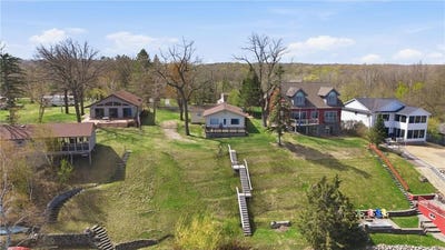 /international/us/30602-440th-street-melrose-mn-110107403815/