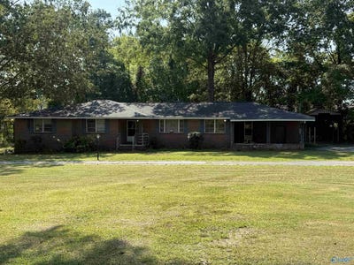 /international/us/3304-wilson-avenue-rainbow-city-al-110119944946/