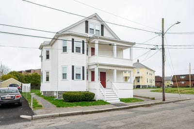 /international/us/15-17-grafton-st-quincy-ma-110107687934/