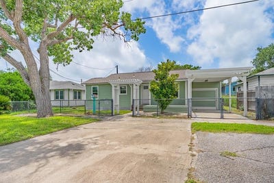 /international/us/715-w-wilson-ave-aransas-pass-tx-110109033042/