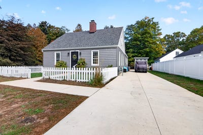 /international/us/158-park-street-pentwater-mi-110120105255/