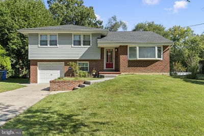 /international/us/409-bradford-road-cherry-hill-nj-110110236229/