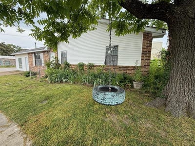 /international/us/301-luyster-street-koshkonong-mo-110108123059/