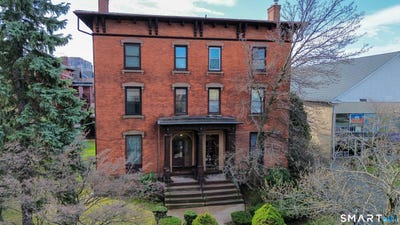 /international/us/239-farmington-avenue-hartford-ct-110106956426/