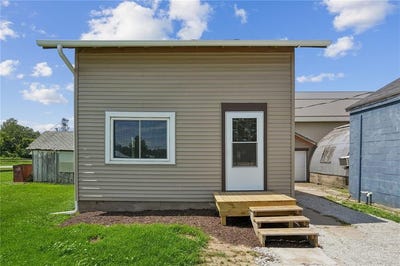 /international/us/210-s-main-street-wheatland-ia-110109217066/