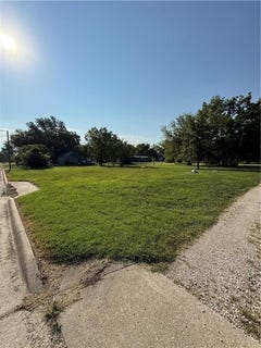 /international/us/402-s-fourth-street-iola-ks-110101431932/?lang=zh-tw