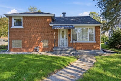 /international/us/1252-south-8th-avenue-kankakee-il-110120148972/