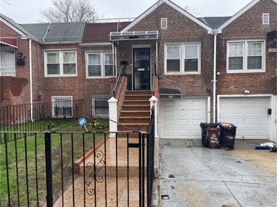 /international/us/11449-204-st-saint-albans-ny-110099460597/