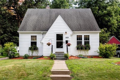 /international/us/1408-main-street-e-menomonie-wi-110101526460/?lang=de