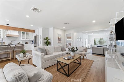 /international/us/5308-w-142nd-place-hawthorne-ca-110108169970/