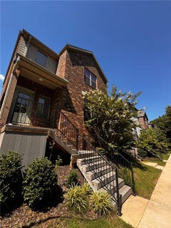 /international/us/2369-e-amherst-alley-fayetteville-ar-110108469865/