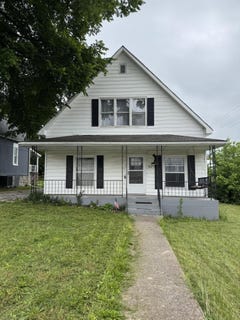 /international/us/301-e-webster-avenue-ava-mo-110107032203/