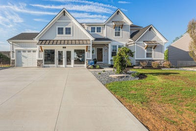/international/us/1760-julienne-court-sw-byron-center-mi-110104516506/