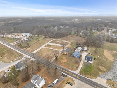 /international/us/2731-highway-100-gray-summit-mo-110104584019/