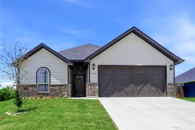 /international/us/214-clover-circle-weatherford-tx-110108384791/