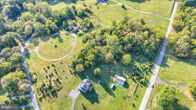 /international/us/18614-breathedsville-road-boonsboro-md-110102543404/