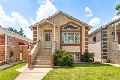 /international/us/2540-hessing-street-river-grove-il-110109243453/