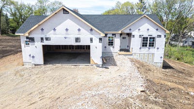 /international/us/297-teri-lee-lane-orfordville-wi-110098569863/