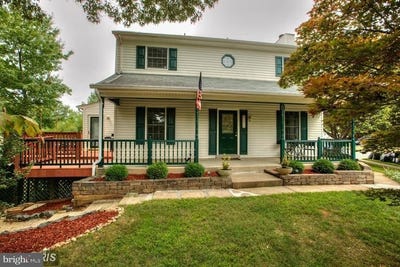 /international/us/5820-silchester-street-burke-va-110107871883/