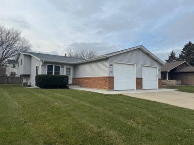 /international/us/708-michigan-ave-south-elgin-il-110108742566/