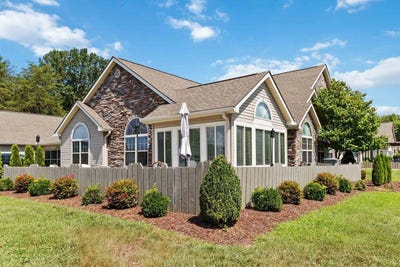 /international/us/412-deerlake-place-bronston-ky-110101509542/