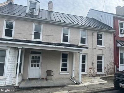 /international/us/105-cumberland-street-clear-spring-md-110107233453/
