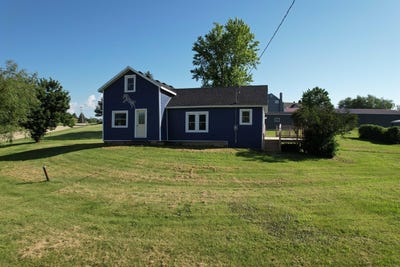 /international/us/3894-ellenboro-road-lancaster-wi-110100809167/