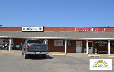 /international/us/713-e-kansas-plaza-garden-city-ks-110095207924/