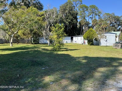 /international/us/101-hummingbird-trail-crescent-city-fl-110108385975/