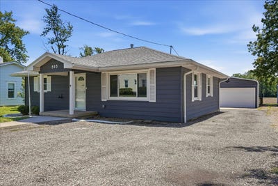 /international/us/205-e-sullivan-street-heyworth-il-110108540861/
