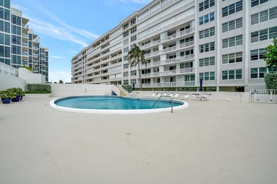 /international/us/3570-s-ocean-boulevard-south-palm-beach-fl-110099886139/