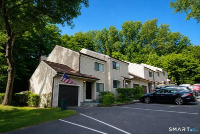/international/us/40-huntington-court-bethel-ct-110108976611/