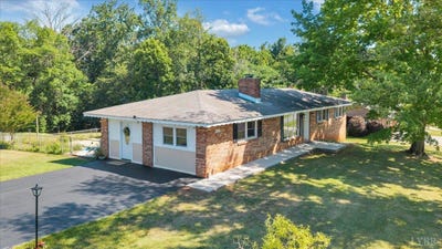 /international/us/121-ridgeview-road-hurt-va-110108915416/